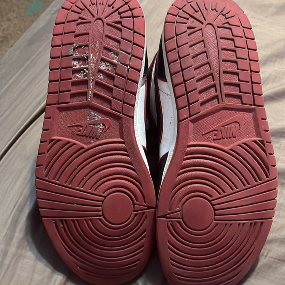 I got the for free and they dont fit so I didn’t wear them - Picture 3 of 4